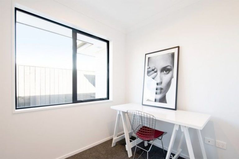 Photo of property in 13 Westpark Boulevard, Rangiora, 7400