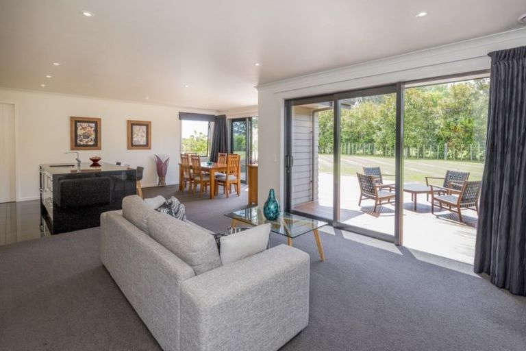 Photo of property in 22 Tunbridge Wells, Ohau, Levin, 5570