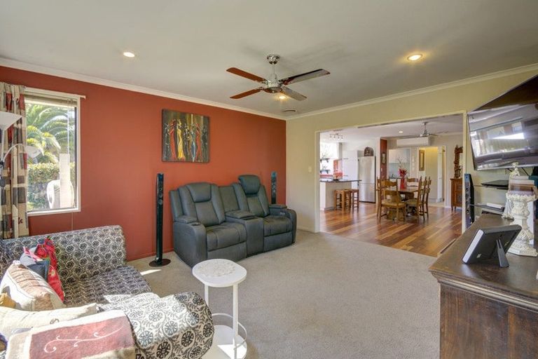 Photo of property in 19 Holland Drive, Kaiapoi, 7630