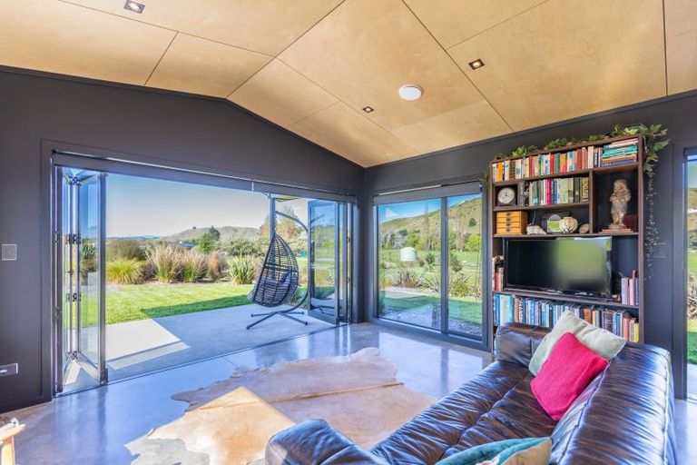 Photo of property in 40 River Road, Otane, Waipawa, 4271