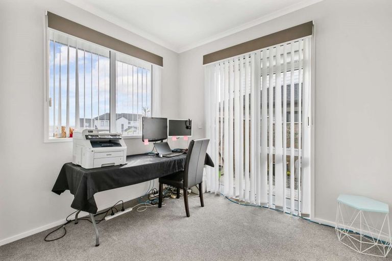 Photo of property in 24 Manuel Road, Silverdale, 0932