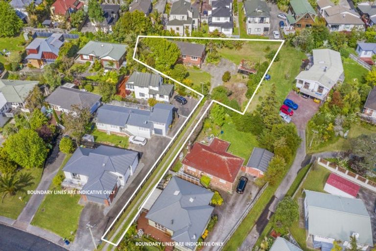 Photo of property in 27 Merriefield Avenue, Forrest Hill, Auckland, 0620