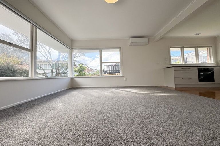 Photo of property in 1/45a Northboro Road, Belmont, Auckland, 0622