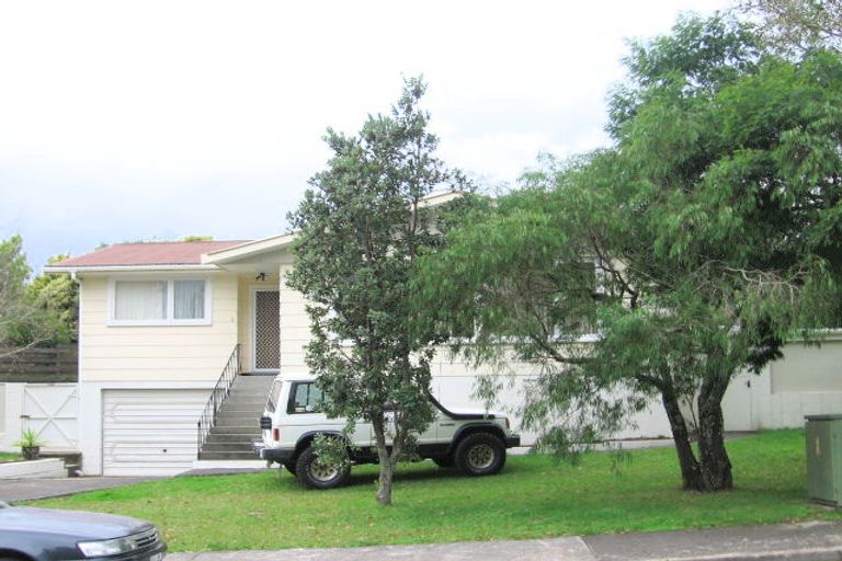 Photo of property in 2 Edgewood Way, Henderson, Auckland, 0612