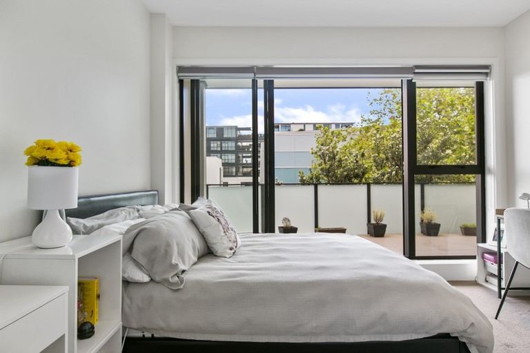 Photo of property in The Mews, 26/8 Basque Road, Eden Terrace, Auckland, 1021