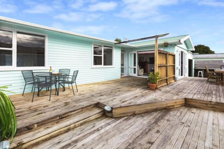 Photo of property in 39a Pine Avenue, Ebdentown, Upper Hutt, 5018