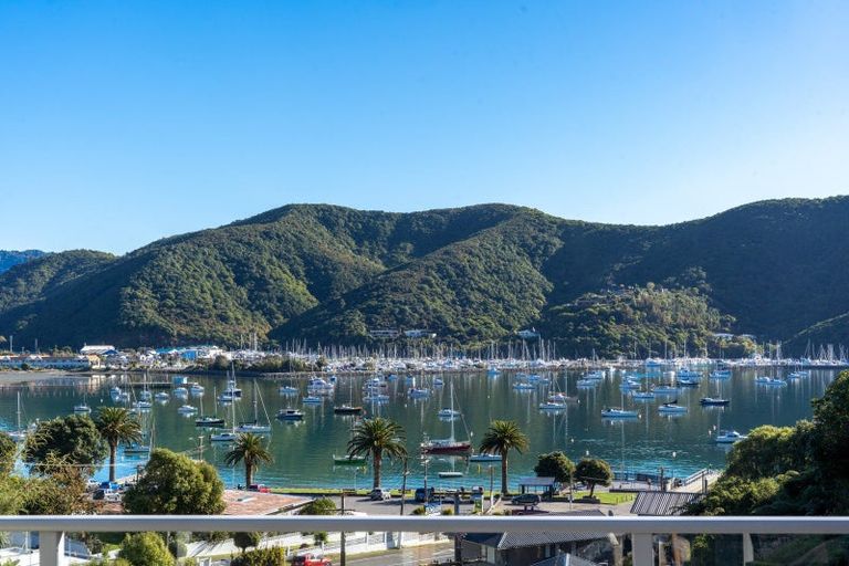 Photo of property in 7 Arthur Crescent, Waikawa, Picton, 7220