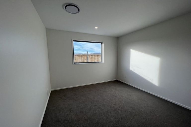 Photo of property in 16 Cork Street, Halswell, Christchurch, 8025