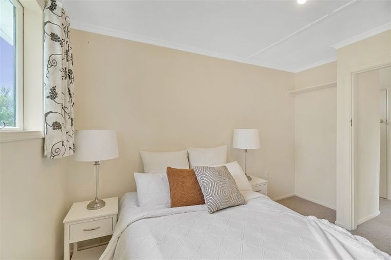 Photo of property in 14 Pinehurst Crescent, Russley, Christchurch, 8042