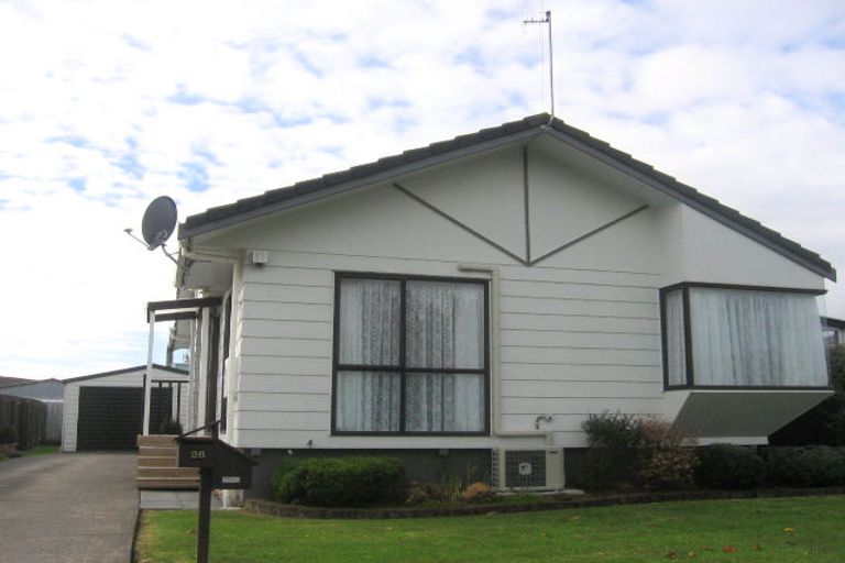 Photo of property in 26 Dalfield Place, Highbury, Palmerston North, 4412