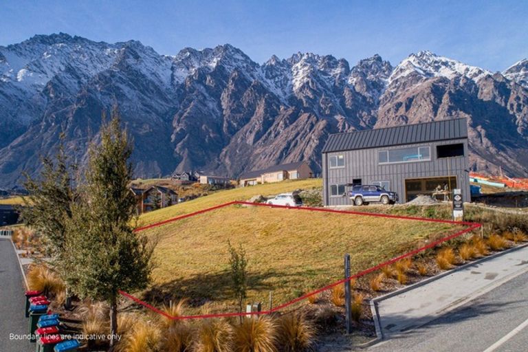 Photo of property in 33 Mcadam Drive, Jacks Point, Queenstown, 9371