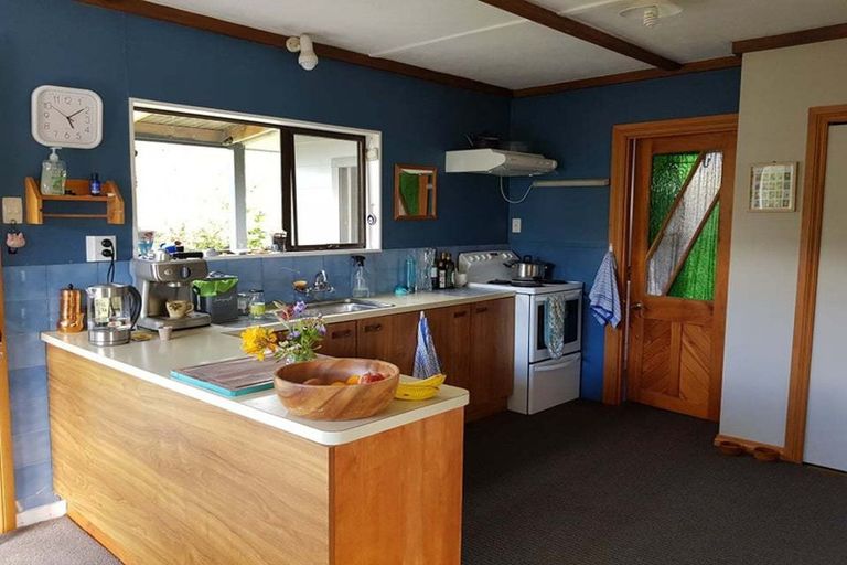 Photo of property in 39 Home Street, Manapouri, 9679