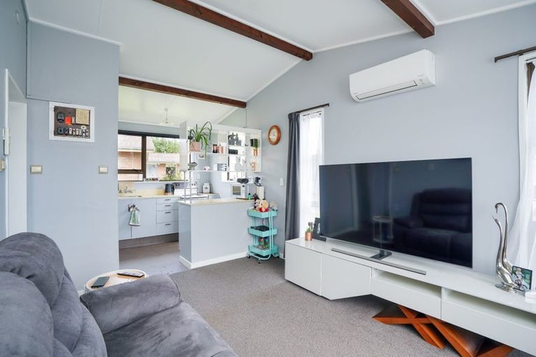 Photo of property in 1-12/71 Main Street, Mataura, 9712