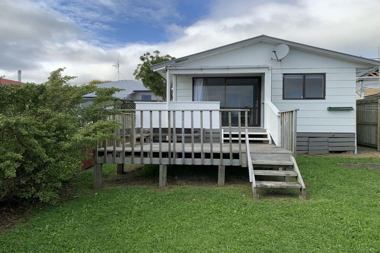 Photo of property in 141 Cambridge Street, Levin, 5510