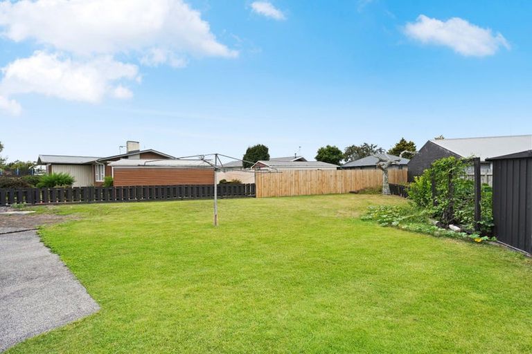 Photo of property in 10 Bremridge Place, Melville, Hamilton, 3206