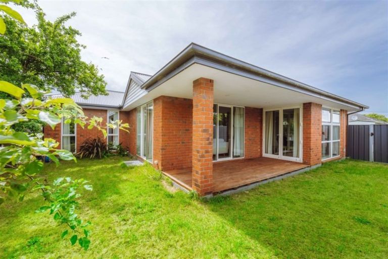 Photo of property in 105a Suva Street, Upper Riccarton, Christchurch, 8041