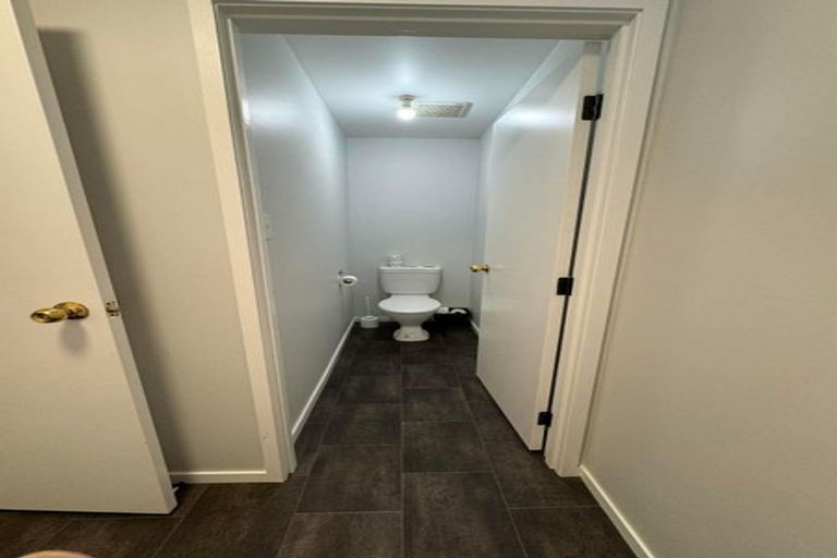 Photo of property in 194 Kitchener Road, Pukekohe, 2120