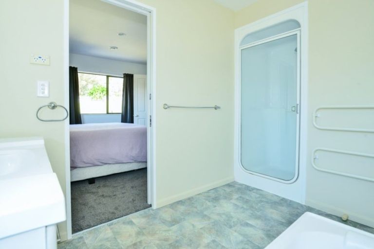 Photo of property in 27 Darwin Road, Outer Kaiti, Gisborne, 4010