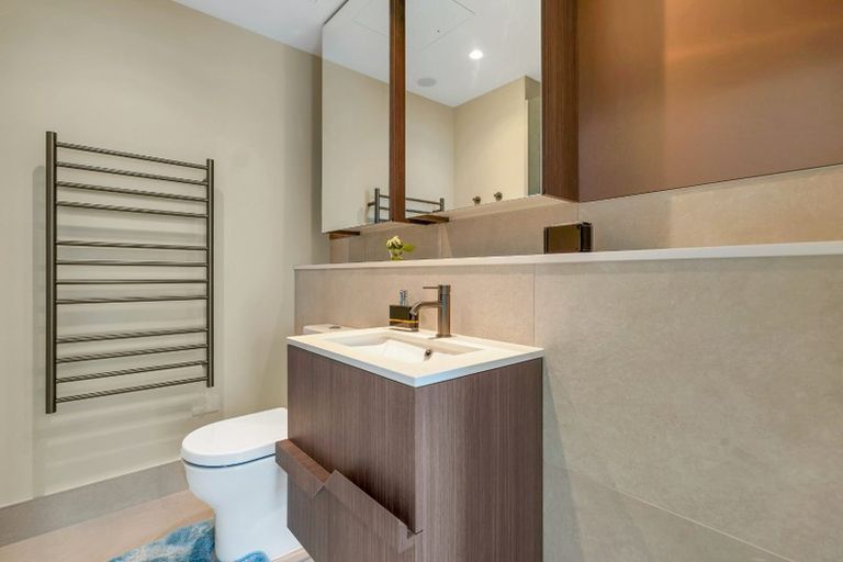 Photo of property in 2005/10 Commerce Street, Auckland Central, Auckland, 1010