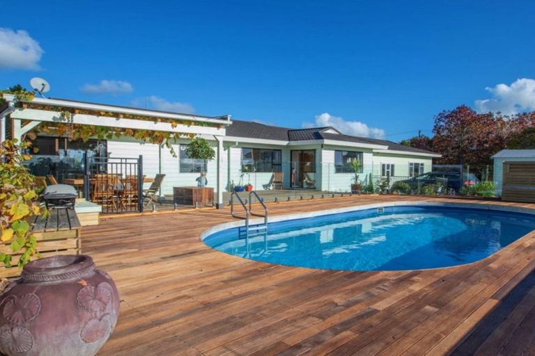 Photo of property in 66 Waiteitei Road, Wellsford, 0974