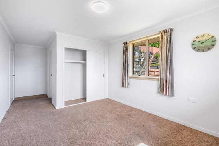 Photo of property in 69 Easther Crescent, Kew, Dunedin, 9012