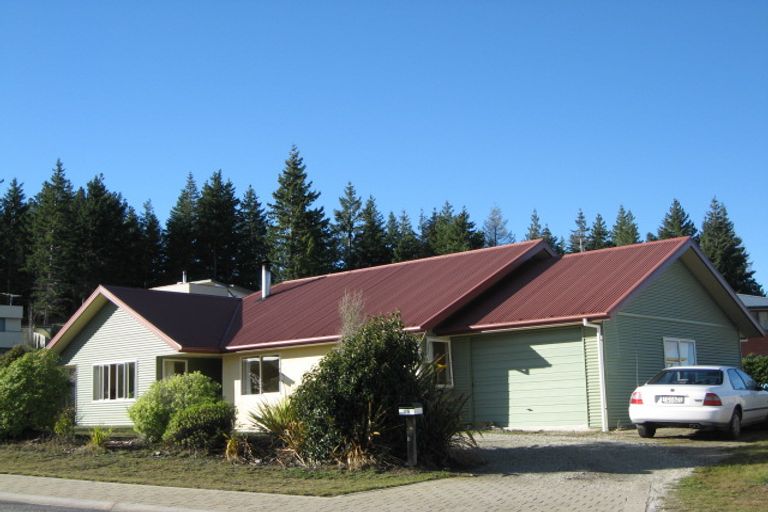 Photo of property in 25 Kings Drive, Wanaka, 9305