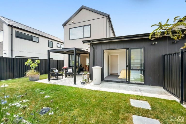 Photo of property in 7 Mawai Hakona Drive, Wallaceville, Upper Hutt, 5018