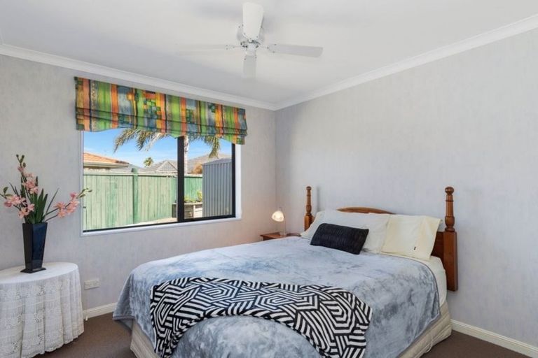 Photo of property in 54 Gravatt Road, Papamoa Beach, Papamoa, 3118