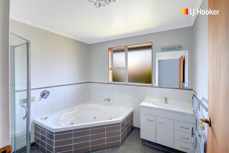 Photo of property in 37 Seaton Road, Portobello, Dunedin, 9014