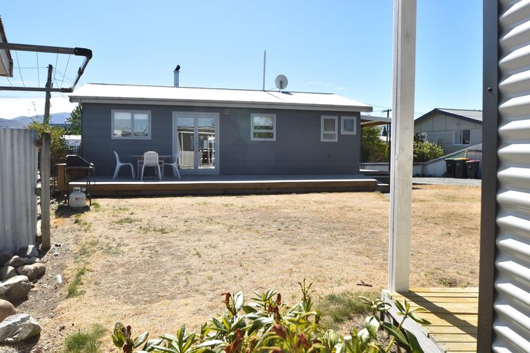 Photo of property in 2 Hopkins Road, Twizel, 7901