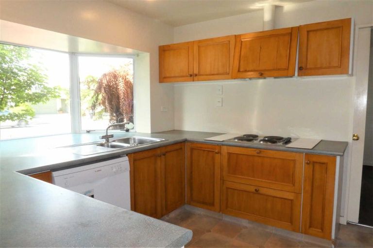 Photo of property in 87 Peer Street, Ilam, Christchurch, 8041