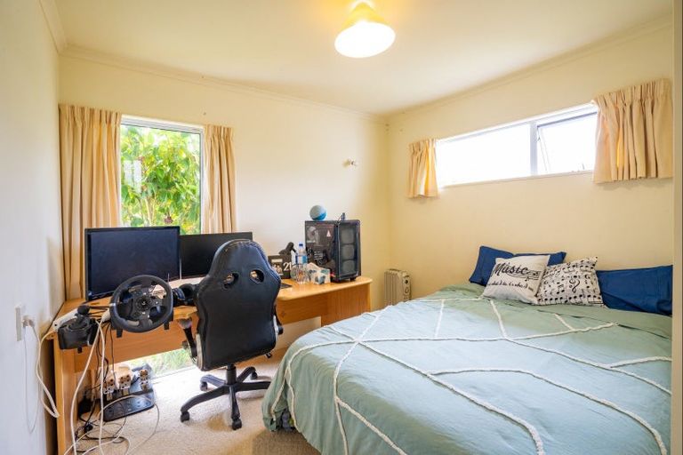 Photo of property in 11c Shepherd Road, Waipahihi, Taupo, 3330