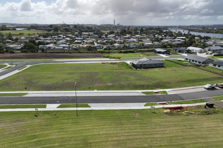 Photo of property in 9 Waugh Lane, Huntly, 3700