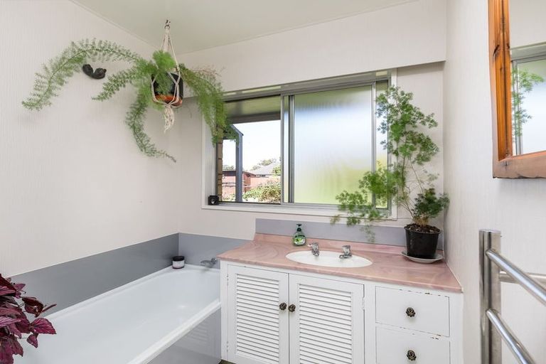 Photo of property in 11 Exeter Street, Waimate, 7924