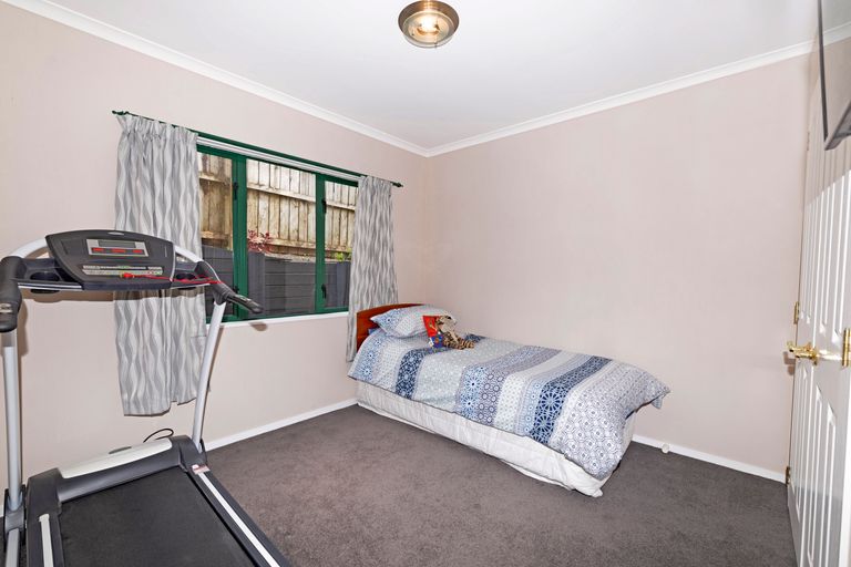 Photo of property in 5 Hoya Court, Henderson, Auckland, 0610