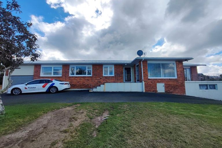 Photo of property in 13 Marina Road, Torbay, Auckland, 0630