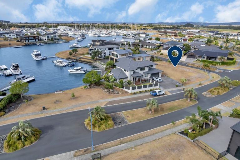 Photo of property in 1 Lanyard Place, One Tree Point, 0118