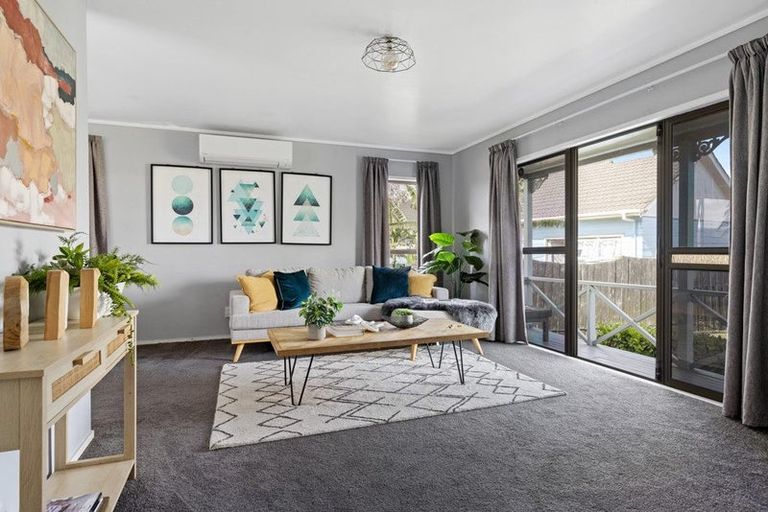 Photo of property in 3 Iris Place, Clendon Park, Auckland, 2103