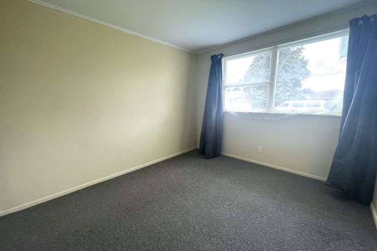 Photo of property in 82 Marne Road, Papakura, 2110