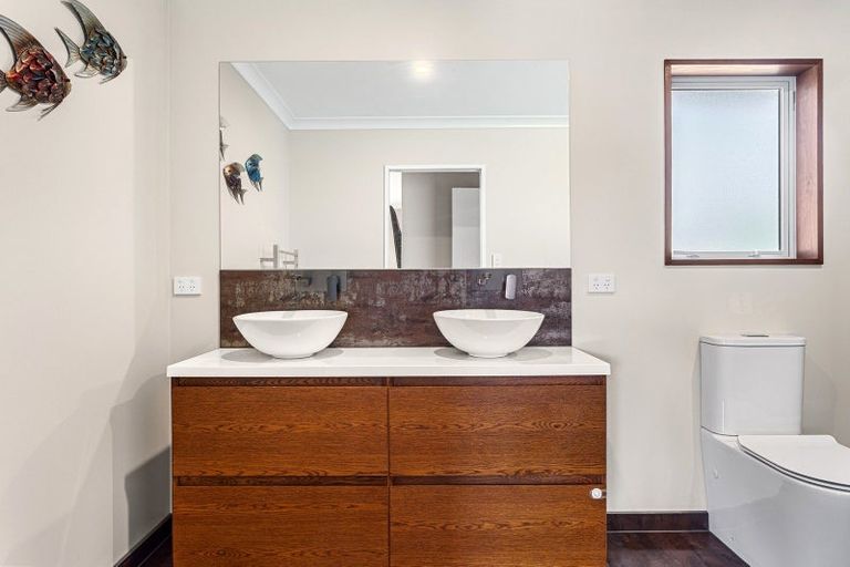 Photo of property in 8 Pukeko Way, Amberley, 7410