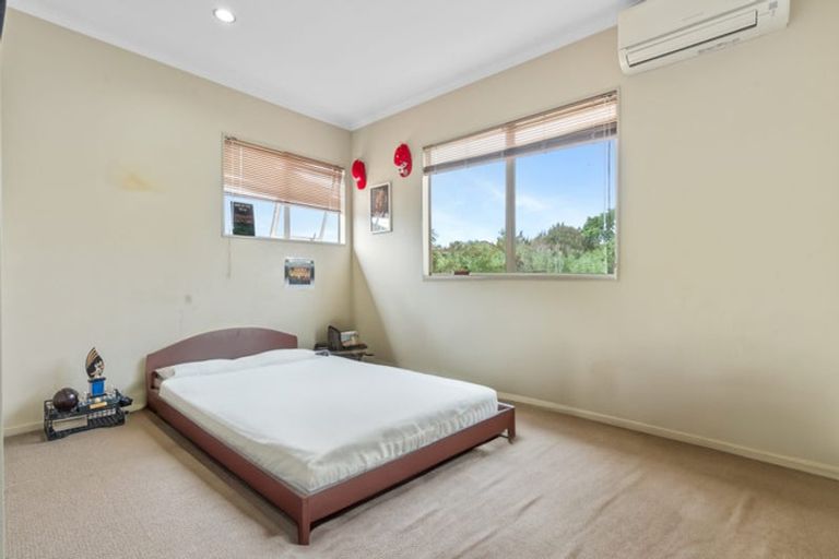 Photo of property in 42 Peninsula Road, Mangere, Auckland, 2022