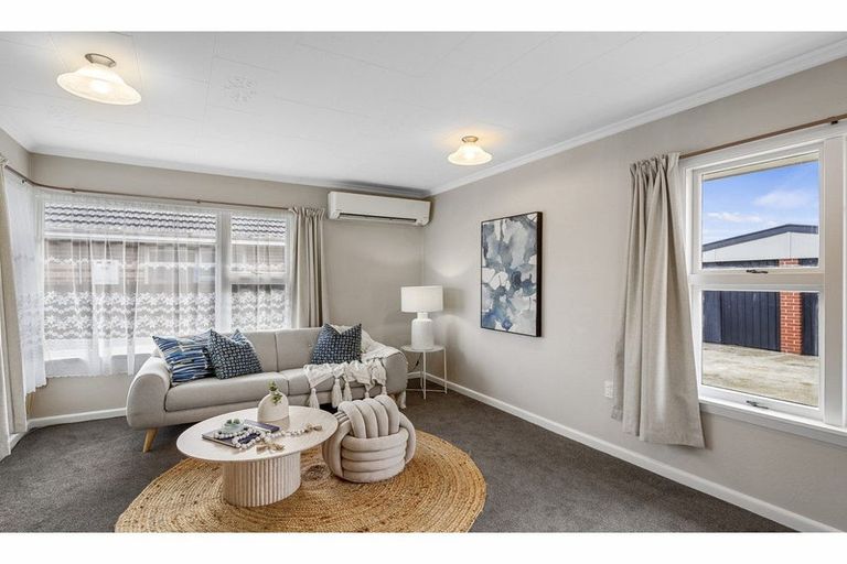 Photo of property in 10 Greenwood Close, Mairehau, Christchurch, 8013