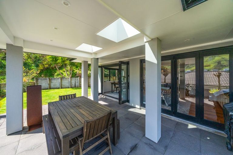 Photo of property in 6 Romaine Road, Churton Park, Wellington, 6037