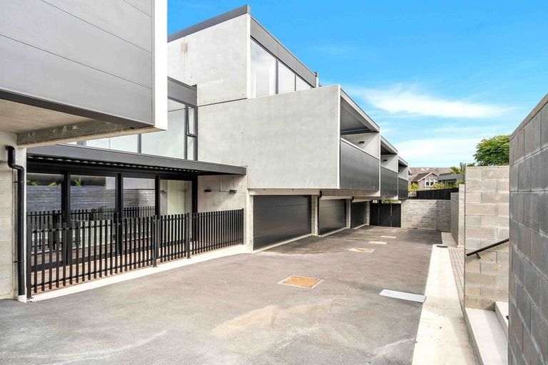 Photo of property in 5/279 Lake Road, Belmont, Auckland, 0622