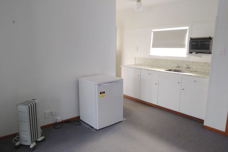 Photo of property in 25 Fulford Street, New Plymouth, 4310