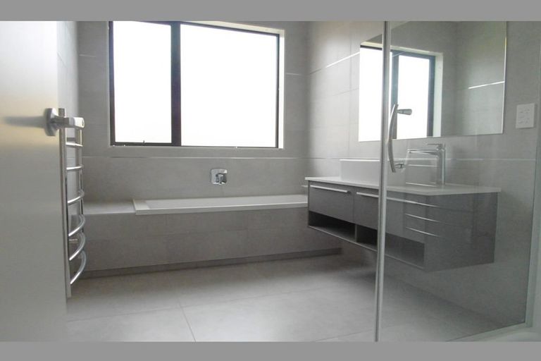 Photo of property in 12 Kaiawa Street, Beachlands, Auckland, 2018