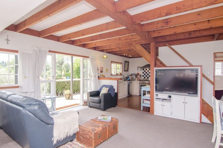 Photo of property in 77 Brooklyn Road, Carterton, 5713