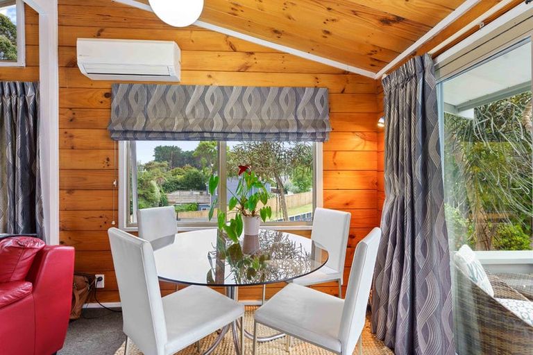 Photo of property in 31 Leinster Avenue, Raumati South, Paraparaumu, 5032