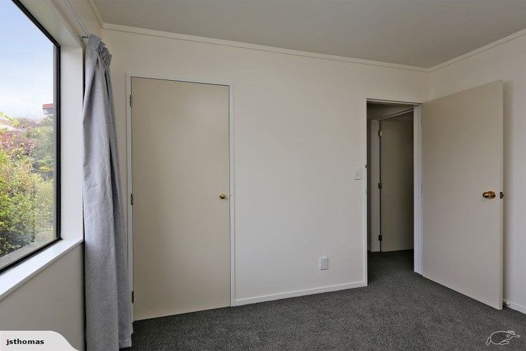 Photo of property in 2/73 Milton Road, Bluff Hill, Napier, 4110