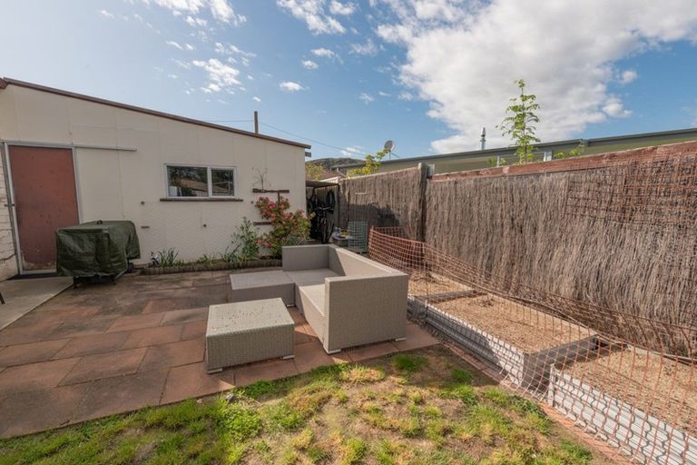 Photo of property in 1 Chapple Street, Alexandra, 9320